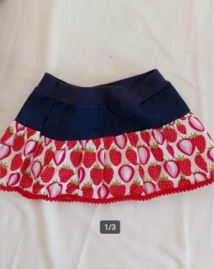 Noddles Rokje Rok Spijkerrokje Jeans Denim Aardbei mt 74 /80, Kinderen en Baby's, Babykleding | Maat 74, Zo goed als nieuw, Meisje