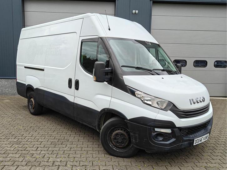 Iveco Daily 3500kg Trekgewicht Airco L2H2 Euro6 Inrichting, Auto's, Bestelauto's, Bedrijf, Te koop, ABS, Alarm, Centrale vergrendeling