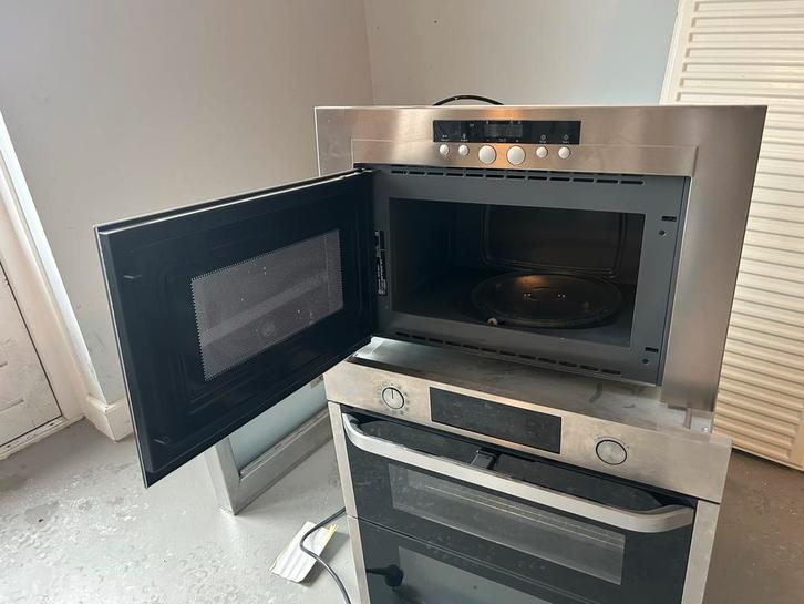 Bauknecht Magnetron - Inbouw - Combimagnetron, Witgoed en Apparatuur, Magnetrons, Gebruikt, Inbouw, Combimagnetron, 45 tot 60 cm