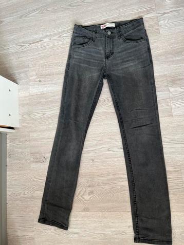 Levis Jeans Maat 164 beschikbaar voor biedingen