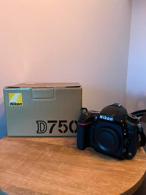 Nikon D750 DSLR Body slechts 34.572 clicks Nieuwstaat!, Audio, Tv en Foto, Fotocamera's Digitaal, Zo goed als nieuw, Spiegelreflex