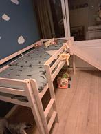 Halfhoogslaper bed met glijbaan en matras, Kinderen en Baby's, Kinderkamer | Stapelbedden en Hoogslapers, Ophalen, Gebruikt, Halfhoogslaper