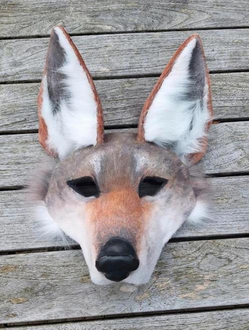 Coyote Therian Quadrobics Mask Fursuit, Hobby en Vrije tijd, Kostuums, Theaterbenodigdheden en LARP, Zo goed als nieuw, Ophalen of Verzenden