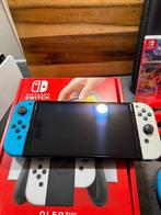 Nintendo Switch Oled, Spelcomputers en Games, Spelcomputers | Nintendo Switch, Met games, Met 2 controllers, Zo goed als nieuw