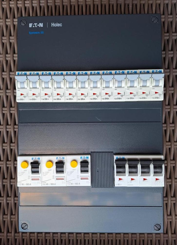 Holec Eaton Fornuisgroep groepenkast meterkast stoppenkast, Doe-het-zelf en Verbouw, Elektra en Kabels, Gebruikt, Overige typen