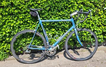 Racefiets 61-62 beschikbaar voor biedingen