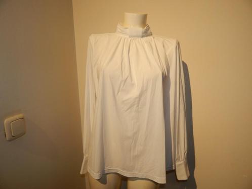 Studio Anneloes witte travel stof blouse opstaand kraagje L, Kleding | Dames, Blouses en Tunieken, Zo goed als nieuw, Maat 42/44 (L)