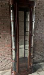 Oude vitrinekast met afgeronde hoeken, Antiek en Kunst, Ophalen of Verzenden