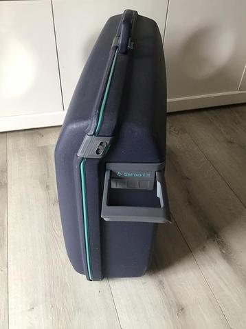 Grote blauwe Samsonite Oyster koffer met cijferslot/2 wielen beschikbaar voor biedingen