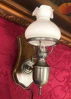 Brocante wandlamp / olielamp elektrisch - tin met hout, Huis en Inrichting, Lampen | Wandlampen, Gebruikt, Ophalen of Verzenden