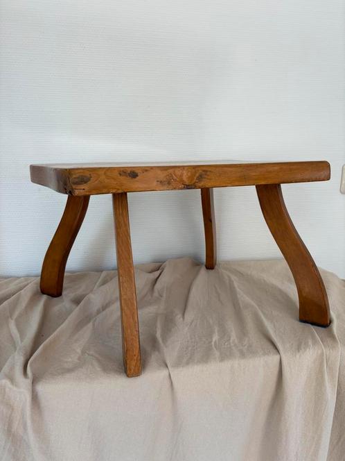 Vintage houten ‘boomstam’ bijzettafeltje / krukje l40cm, Huis en Inrichting, Krukjes, Zo goed als nieuw, Hout, Ophalen of Verzenden