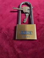 Hangslot met sleutels merk Abus, Ophalen of Verzenden, Zo goed als nieuw, Slot