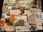 Map met 50 oude prenten foto's  reclame kaarten brieven, Ophalen of Verzenden