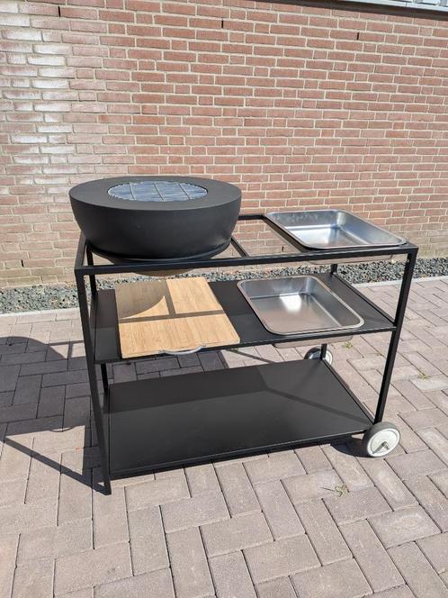 Bijzettafel trolley met vuurhaard/BBQ. Verrijdbaar. Schappen, Tuin en Terras, Tuinhaarden, Zo goed als nieuw, Ophalen