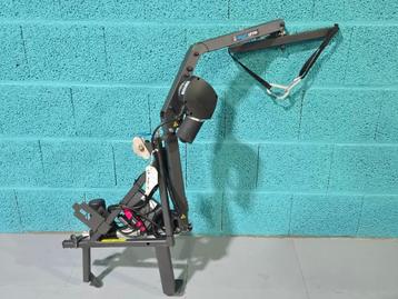 Autolift Rolstoel/opvouwbare scootmobiel beschikbaar voor biedingen