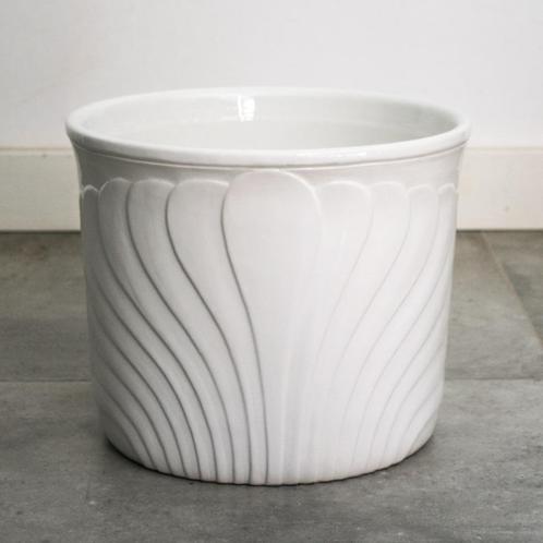 Vintage, retro, grote witte, aardewerken bloempot, overpot, Tuin en Terras, Bloempotten, Gebruikt, Aardewerk, Binnen, Minder dan 40 cm