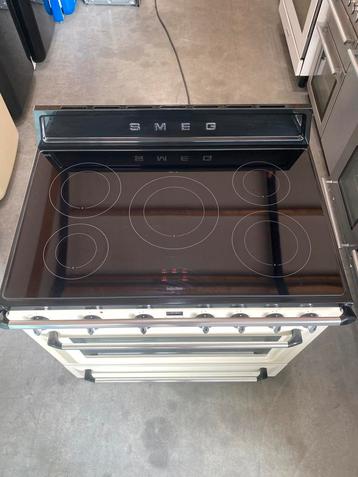 Prachtige Smeg inductie firnuis 90 cm breed  beschikbaar voor biedingen