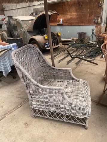 Rieten tuinstoel , loungestoel beschikbaar voor biedingen