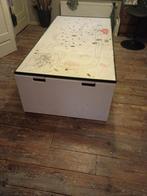 Speeltafel (houten) met Ikea opbergbakken, Ophalen, Gebruikt