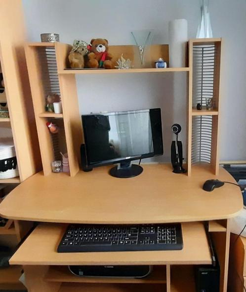 Computer bureau Eiken, Huis en Inrichting, Bureaus, Zo goed als nieuw, Bureau, Ophalen