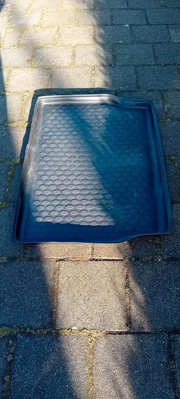 Kofferbakmat beschikbaar voor biedingen