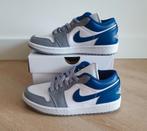 Jordan 1 Low Stealth French Blue EU 35.5, Kleding | Heren, Schoenen, Overige kleuren, Nieuw, Ophalen of Verzenden, Sneakers of Gympen