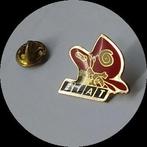 FIAT pin, vlinder, Verzamelen, Speldjes, Pins en Buttons, Ophalen of Verzenden, Zo goed als nieuw, Transport, Speldje of Pin