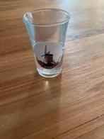 Borrelglaasje met afbeelding: molen Sint- Annaland, Verzamelen, Glas en Borrelglaasjes, Ophalen of Verzenden, Borrel- of Shotglas