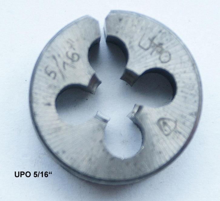 BSW tappen en snijplaten ( Whitworth standard ), Doe-het-zelf en Verbouw, Gereedschap | Handgereedschap, Zo goed als nieuw, Ophalen of Verzenden