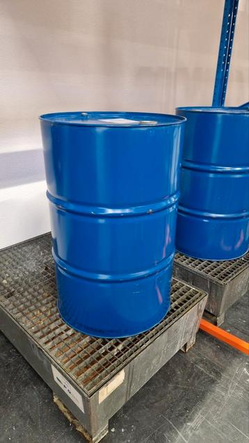 Stalen vat 200ltr blauw of zwart beschikbaar voor biedingen