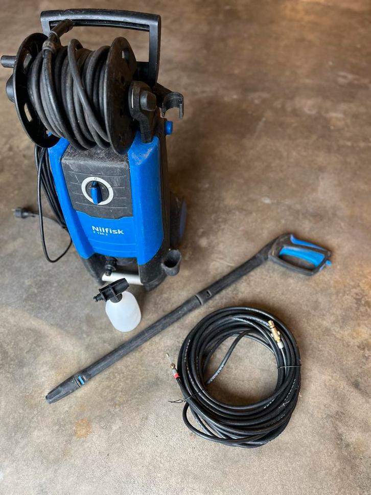 Nilfisk Hogedrukreiniger met accessoires, Tuin en Terras, Hogedrukreinigers, Gebruikt, Elektrisch, Met regelbare waterdruk, Ophalen