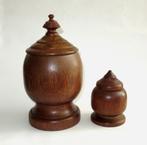 Twee vintage eikenhouten tabakspotten., Ophalen of Verzenden