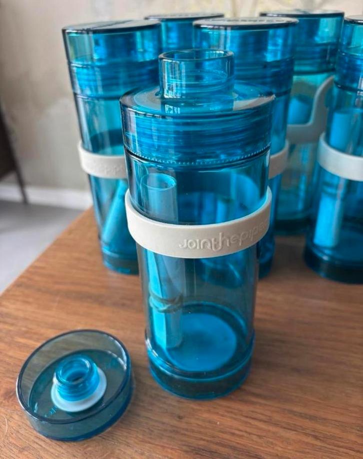 7 waterflesje van Join the pipe (leuk origineel cadeautje!), Sport en Fitness, Bidons, Nieuw, Ophalen