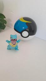 Pokémon poppetje Totodile met pokebal, Verzamelen, Poppetjes en Figuurtjes, Ophalen of Verzenden, Zo goed als nieuw