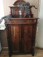 Antieke kastjes en weegschaal in prima staat, Ophalen