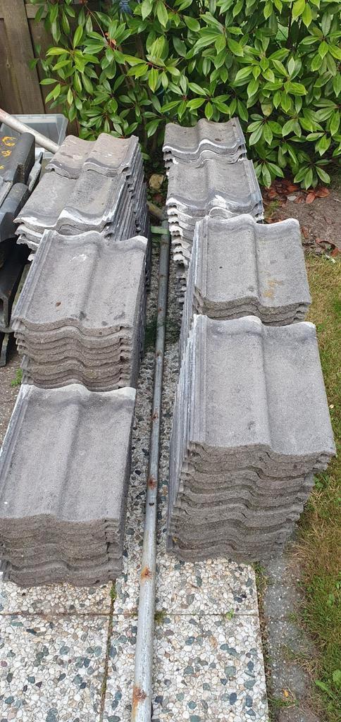 Snekdek dakpannen en gevelpan links, rechts, Doe-het-zelf en Verbouw, Dakpannen en Dakbedekking, Zo goed als nieuw, Dakpannen