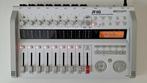 Zoom R16 multi-track recorder/interface/controller, Ophalen, Gebruikt, 5 tot 10 kanalen, Microfooningang