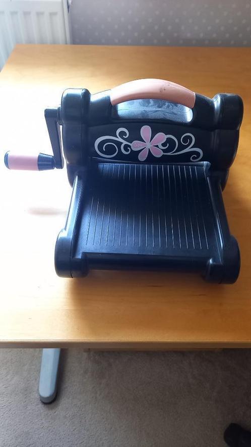 Sizzix Big Shot, Hobby en Vrije tijd, Scrapbooking, Gebruikt, Slicemachine of Snijmachine, Sizzix, Ophalen