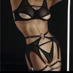 Mesh Lingerie Set met Straps maat M/L, Ophalen of Verzenden, Zwart, Setje