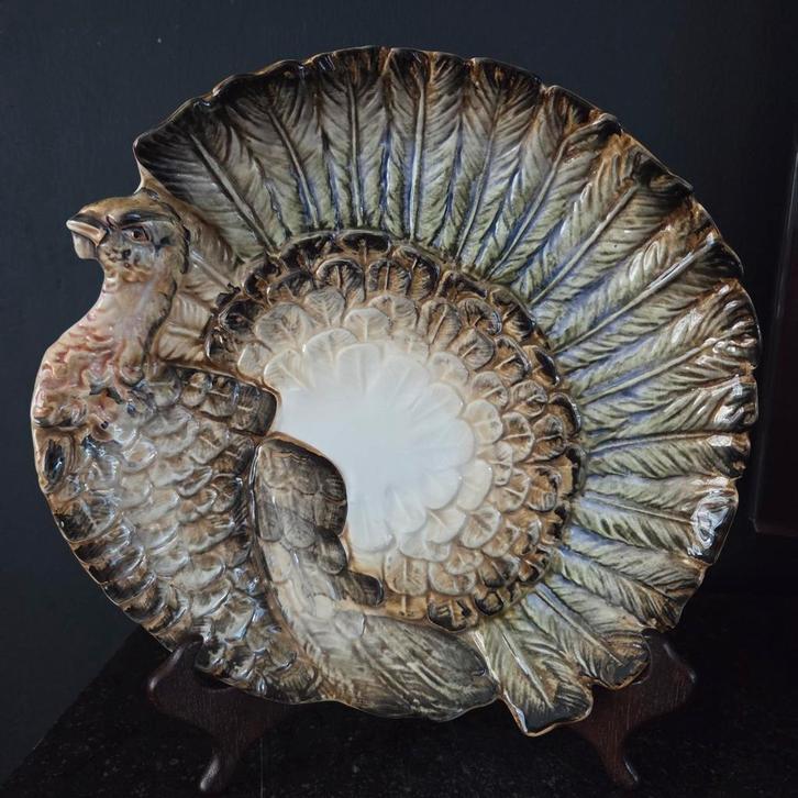 Sublieme aardewerk schaal, kalkoen, van R. Blanche, Antiek en Kunst, Antiek | Schalen, Ophalen of Verzenden