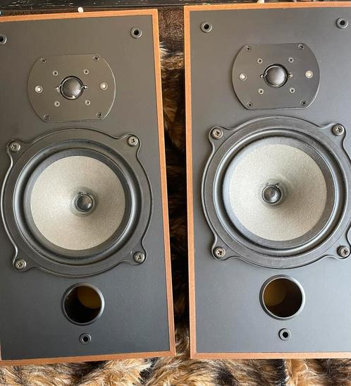 Bowers and Wilkins B&W DM 10, Audio, Tv en Foto, Luidsprekers, Zo goed als nieuw, Front, Rear of Stereo speakers, 60 tot 120 watt