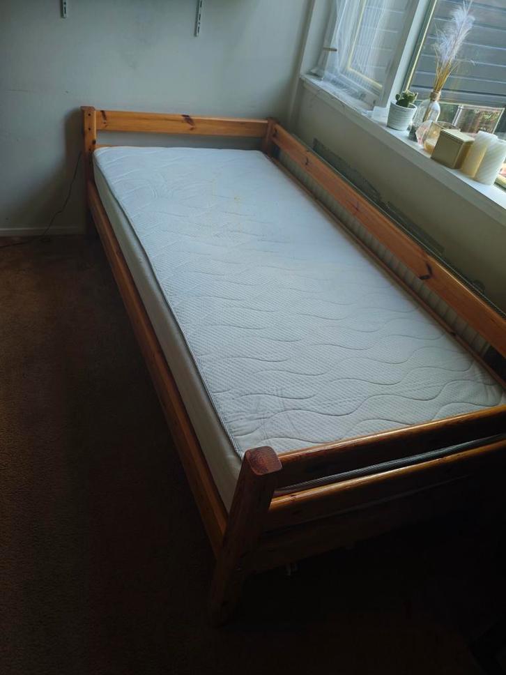 Flexa houten eenpersoonsbed incl matras, Huis en Inrichting, Slaapkamer | Bedden, Gebruikt, Eenpersoons, 90 cm, 200 cm, Hout, Ophalen