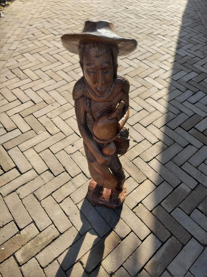 Handgesneden Houten Beeld - Volkskunst Man met Hoed, Antiek en Kunst, Kunst | Beelden en Houtsnijwerken, Ophalen of Verzenden