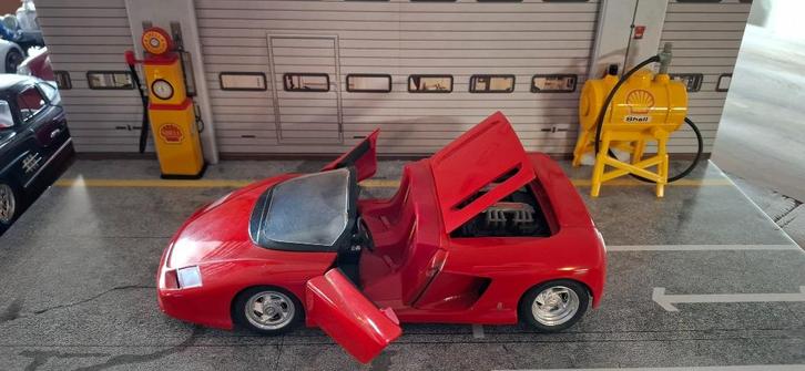 1.18 ferrari mythos, Hobby en Vrije tijd, Modelauto's | 1:18, Zo goed als nieuw, Auto, Overige merken, Ophalen of Verzenden