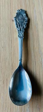 Koningin Wilhelmina gedenk lepel, Ophalen