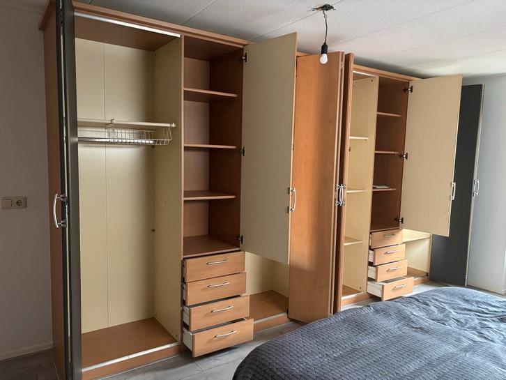 Grote Linnenkast met Spiegel en Indeling, Huis en Inrichting, Kasten | Kledingkasten, Gebruikt, 150 tot 200 cm, 200 cm of meer