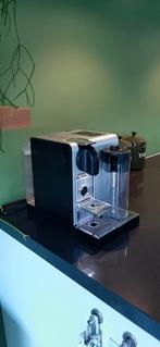 Nespresso delonghi apparaat, Witgoed en Apparatuur, Koffiezetapparaten, Gebruikt, Ophalen