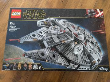 Lego Millennium Falcon 75257 beschikbaar voor biedingen