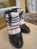 UGG kwalitatieve stijlvolle enkellaarzen met hak, UGG, Zwart, Lage of Enkellaarzen, Ophalen of Verzenden