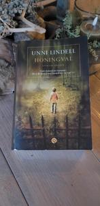 unni lindell - honingval, Ophalen of Verzenden, Gelezen, Unni Lindell